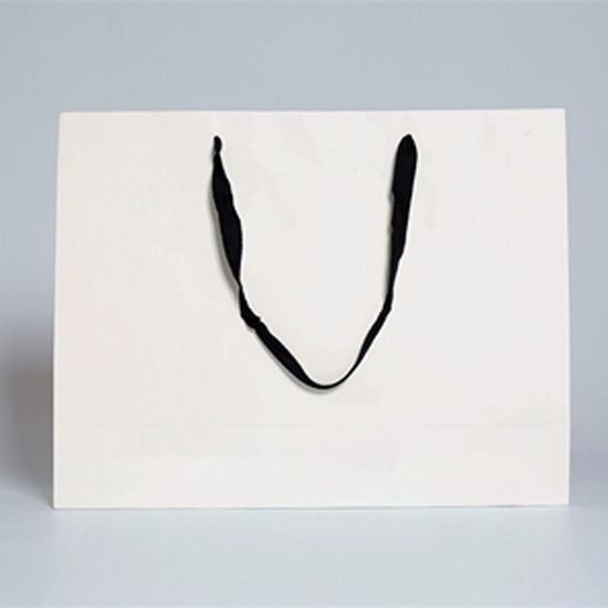 How many details do you need to design for garment paper bags?