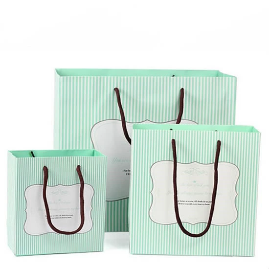 How to choose the size of garment paper bag?
